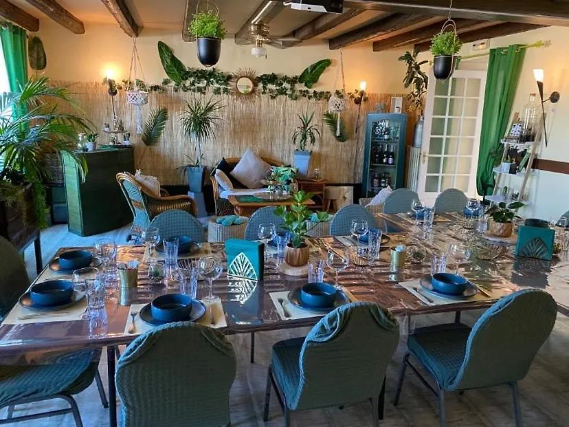 Hotel Restaurant Le Chanel Villieu