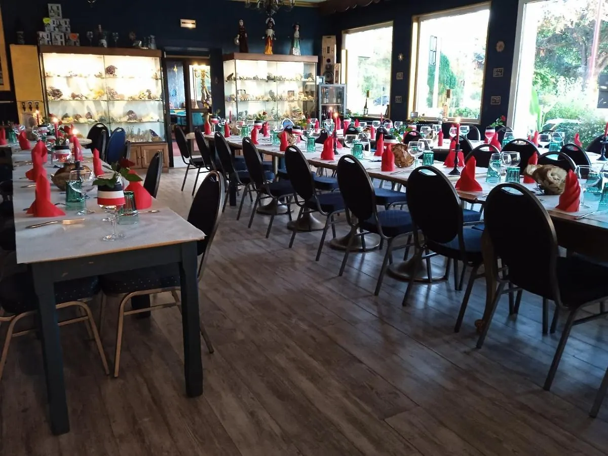 Hotel Restaurant Le Chanel Villieu France